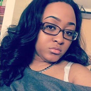 Meet your Posher, Siedah